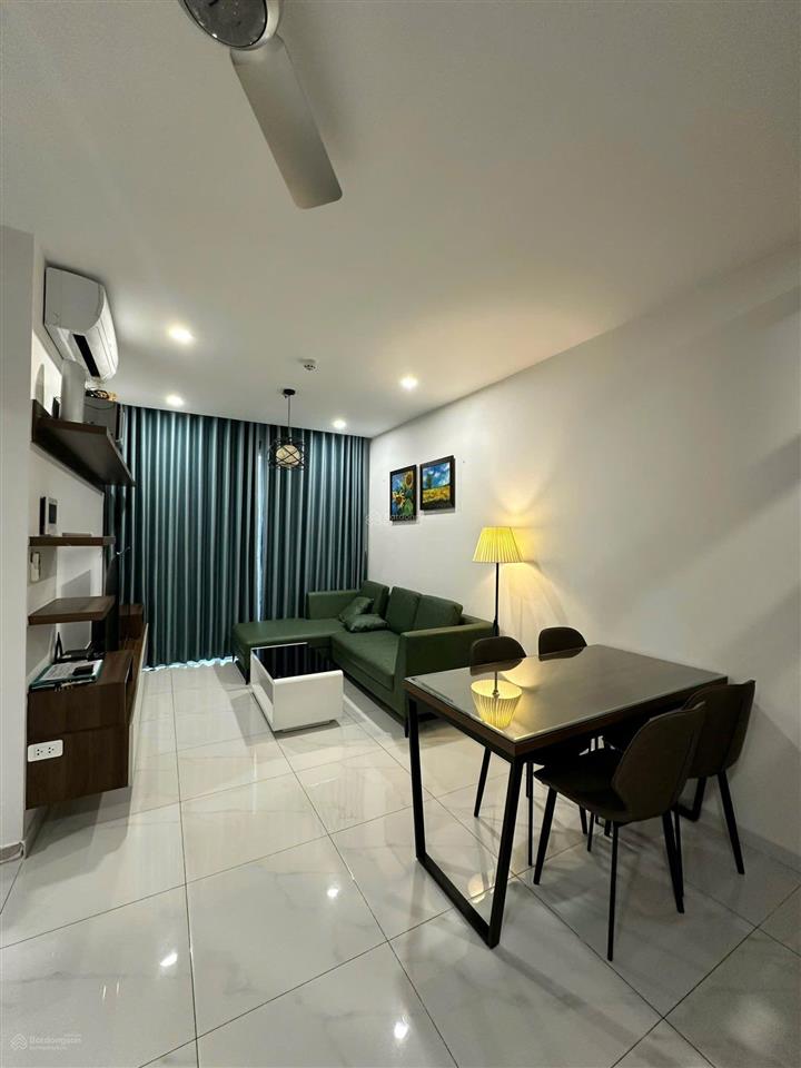 Em cần cho thuê căn hộ full 13,5tr 01/09 trống  0906 893 ***