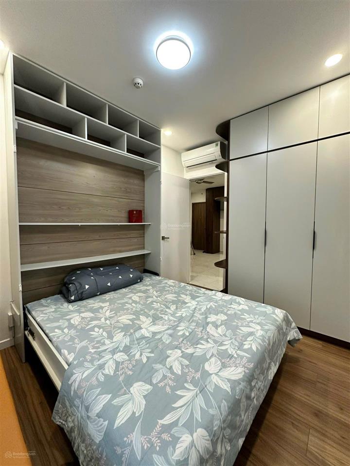 Em cần cho thuê căn hộ full 13,5tr 01/09 trống  0906 893 ***