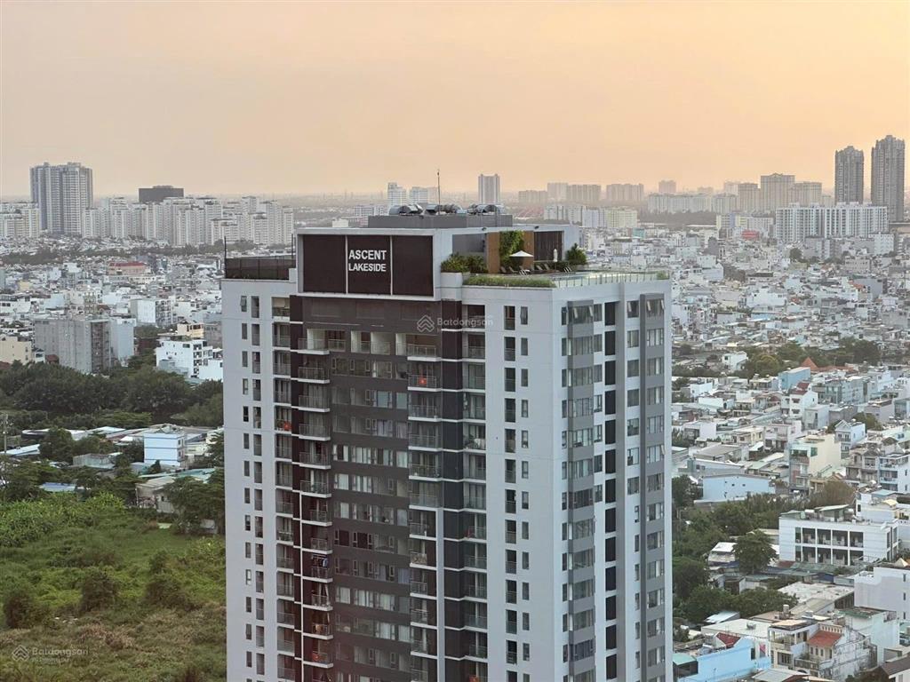 Bán căn hộ tầng cao  3 pn  diện tích 137m2  giá full 8.6 tỷ  nguyễn văn linh, quận 7