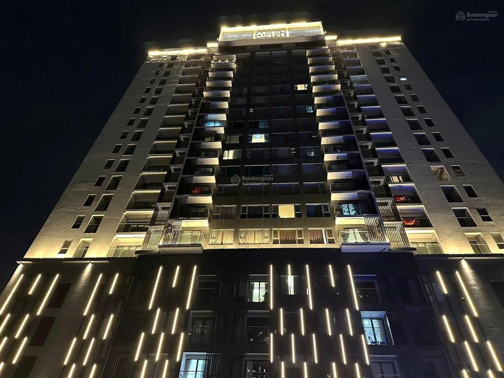 Bán căn hộ tầng cao  3 pn  diện tích 137m2  giá full 8.6 tỷ  nguyễn văn linh, quận 7