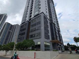 Bán căn 3pn  giá 7,9 tỷ  137m2  mặt tiền đường nguyễn văn linh, quận 7