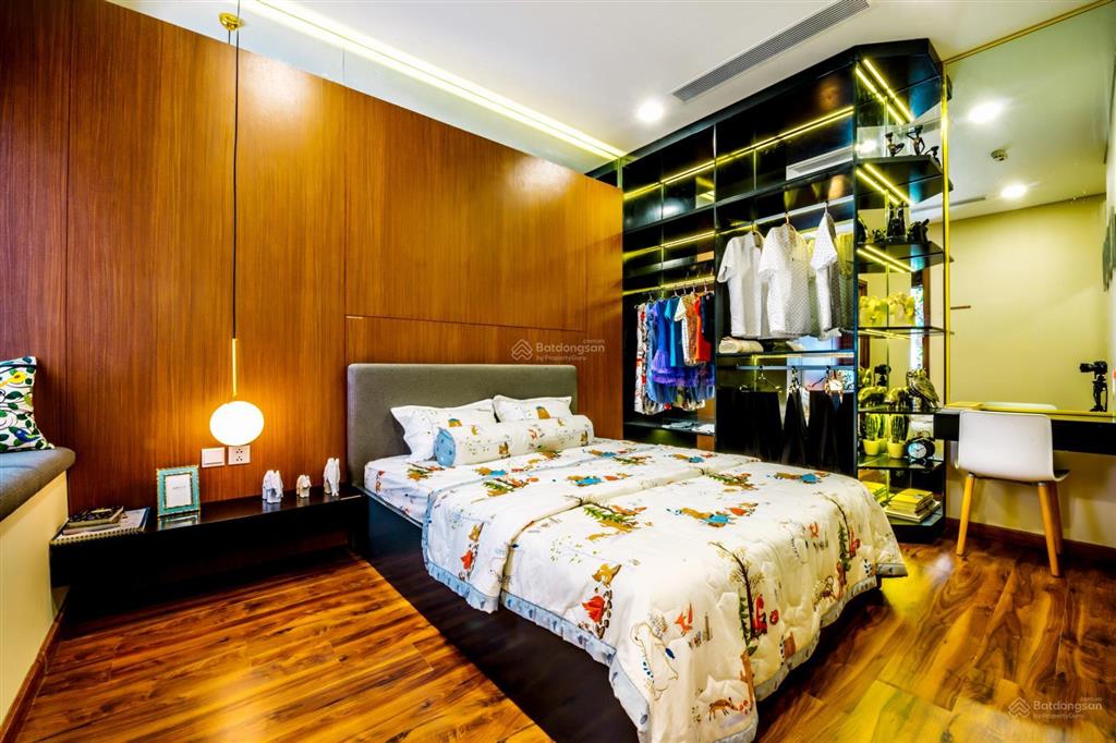 Bán căn gốc 2pn  73m2  mặt tiền đường nguyễn lương bằng  the peak garden, quận 7