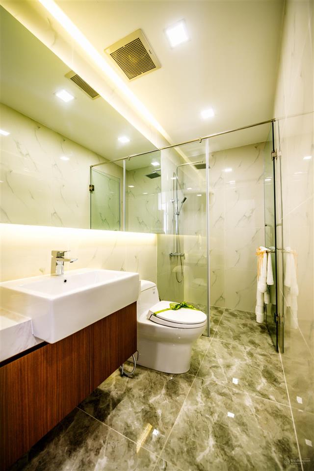 Bán căn gốc 2pn  73m2  mặt tiền đường nguyễn lương bằng  the peak garden, quận 7