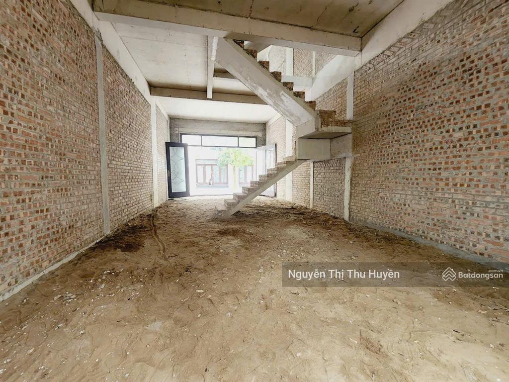 Bán gấp trong 1 tuần liền kề 48m2 hướng đn gần chung cư masteri