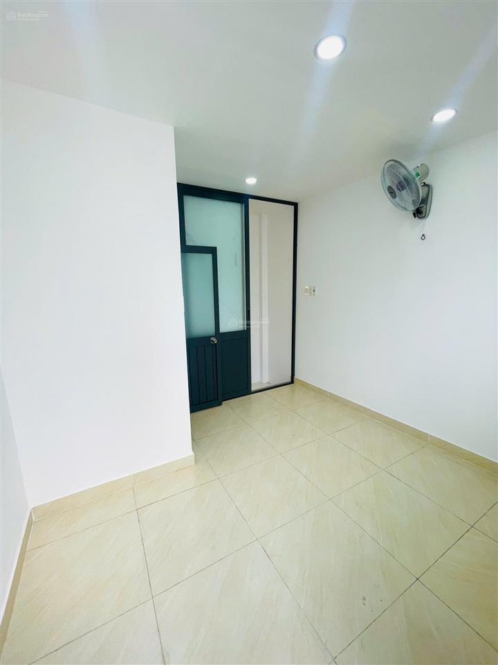 Bán nhà quận 6, đường tân hoà đông, hxh, 2pn, shr chính chủ, nhỉnh 2 tỷ