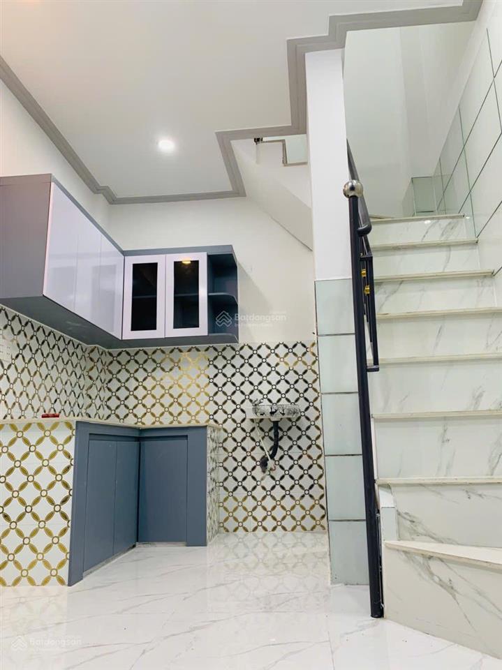 Bán nhà bình tiên, phường 8, quận 6, hxh, 3 tầng, shr, nhỉnh 2 tỷ