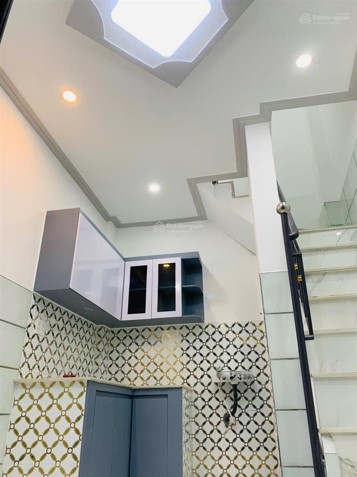 Bán nhà bình tiên, phường 8, quận 6, hxh, 3 tầng, shr, nhỉnh 2 tỷ