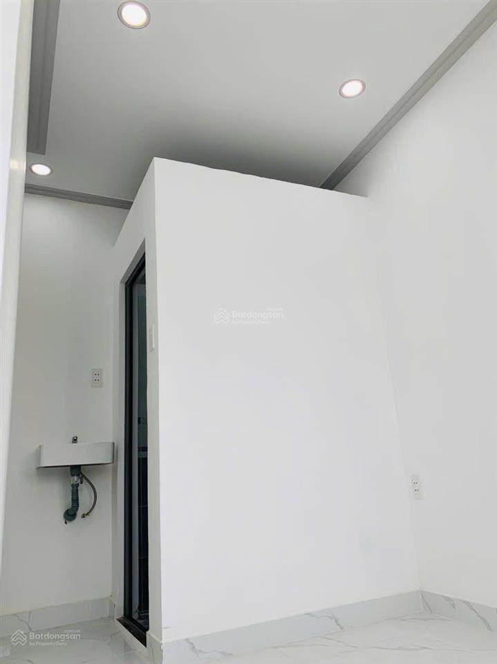 Bán nhà bình tiên, phường 8, quận 6, hxh, 3 tầng, shr, nhỉnh 2 tỷ