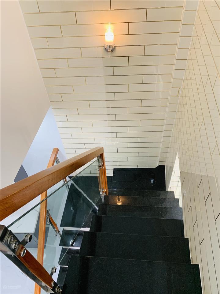 Bán nhà khu vực bình tiên, quận 6, phường 8, hxh, shr chính chủ, 37m2, nhỉnh 4 tỷ