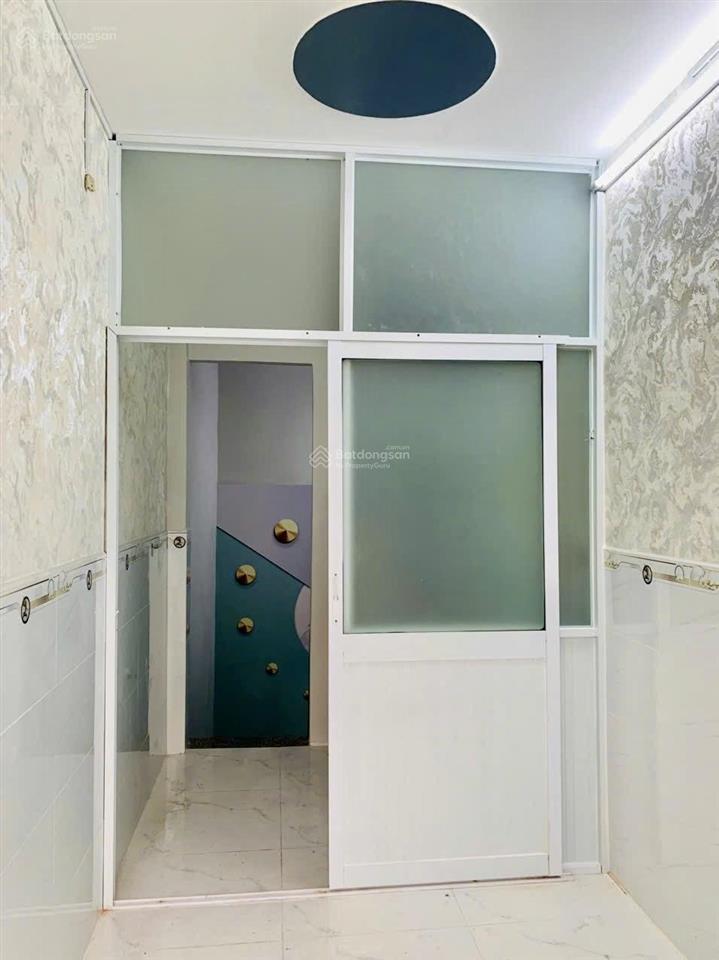 Bán nhà phường 3, quận 11, lạc long quân, shr, 9 chủ, 2 tầng, nhỉnh 2 tỷ