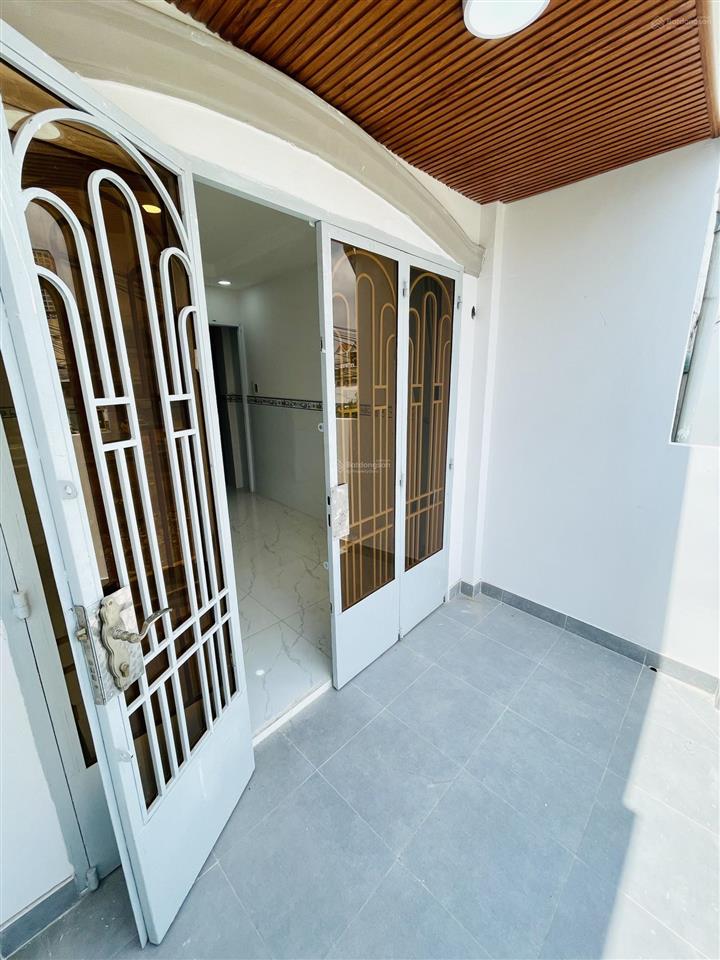 Bán nhà quận 6, phường 8, đường văn thân, 3pn, 3 lầu, shr 9 chủ, ko qh, ko lg, vào ở ngay, 1,95 tỷ