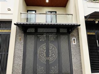 Bán nhà quận 6, p8, đường bình tiên, 42m2, hxh, 3pn, shr 9 chủ, ko qh, ko lg, giá rẻ 4.2 tỷ