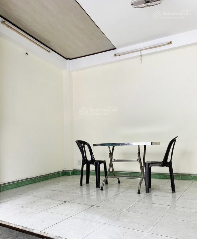 Cho thuê mặt bằng kinh doanh sầm uất đường nguyễn trãi  quận 5, chiều ngang bề thế 6m.