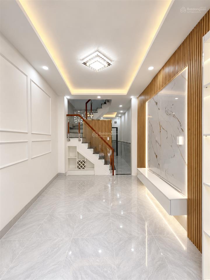 Bán nhà giáp q6 võ văn kiệt p16, q8, 42m2, 34pn, 3wc, hxh, shr, ko qh, giá 3.95t