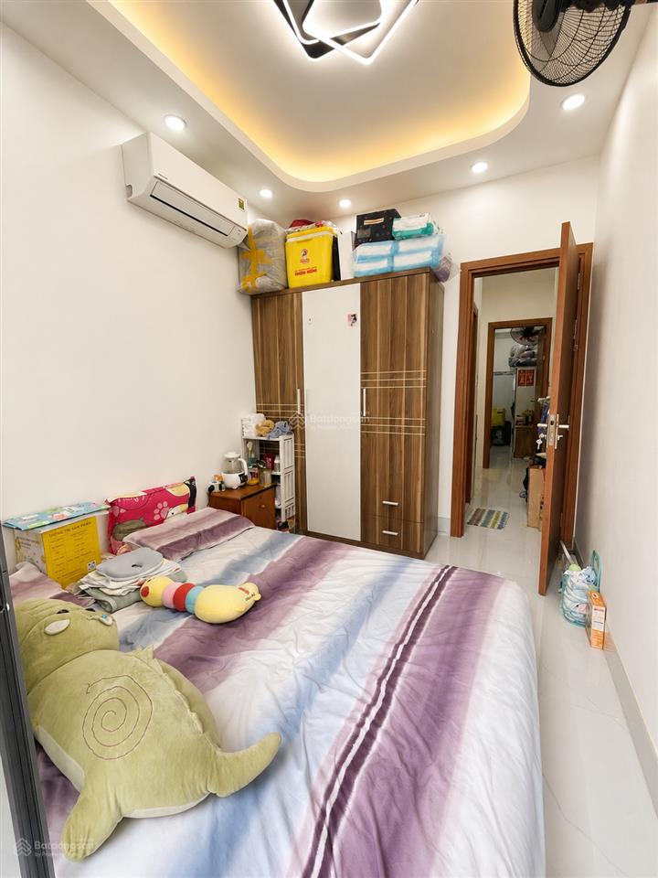Bán nhà q6, tân hoà đông, hxh, 2pn, 2wc, gần coopmart phú lâm chỉ hơn 100m, shr 9 chủ, ko qh, ko lg