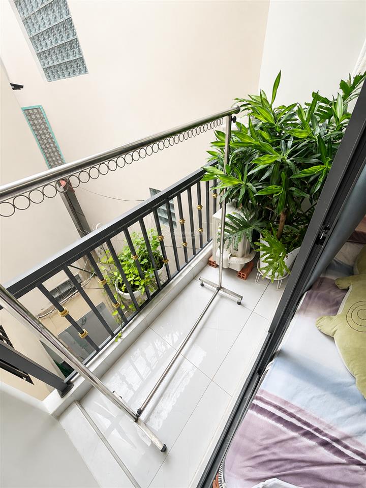 Bán nhà q6, tân hoà đông, hxh, 2pn, 2wc, gần coopmart phú lâm chỉ hơn 100m, shr 9 chủ, ko qh, ko lg
