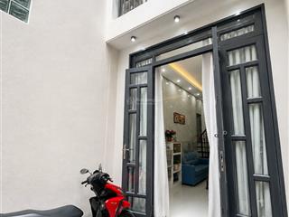 Bán nhà q6, tân hoà đông, hxh, 2pn, 2wc, gần coopmart phú lâm chỉ hơn 100m, shr 9 chủ, ko qh, ko lg