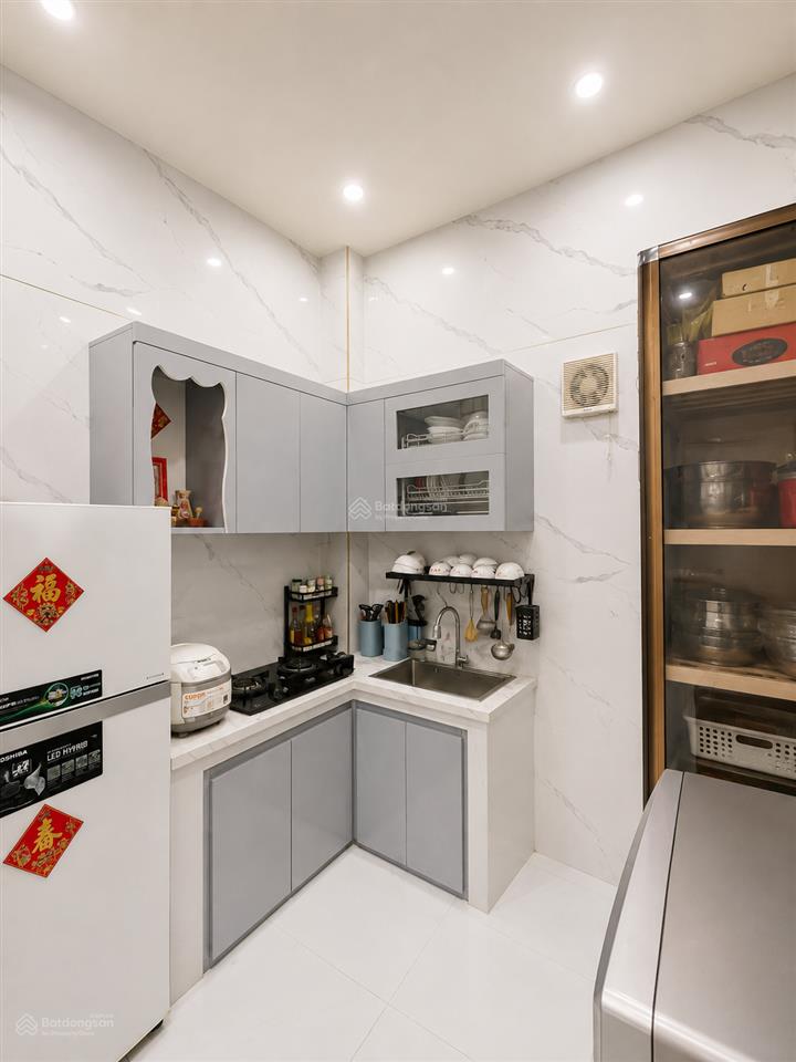Bán nhà q6, tân hoà đông, hxh, 2pn, 2wc, gần coopmart phú lâm chỉ hơn 100m, shr 9 chủ, ko qh, ko lg