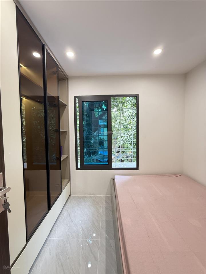 Bán căn hộ tập thể kim liên  đống đa hà nội  dt 119m2, 3pn + 2wc  ô tô đỗ cầu thang  giá 4,5t