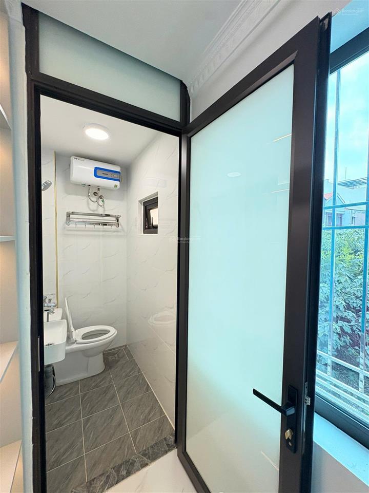 Bán nhà riêng tại kim mã, 5 tỷ, 19m2, 3 tầng, 2pn, 3wc, nội thất đầy đủ
