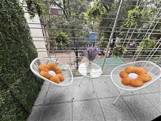 Bán căn hộ tập 120m2 lô góc tại kim liên, lương đình của, đống đa, 4,45 tỷ, ô tô đõ chân cầu thang