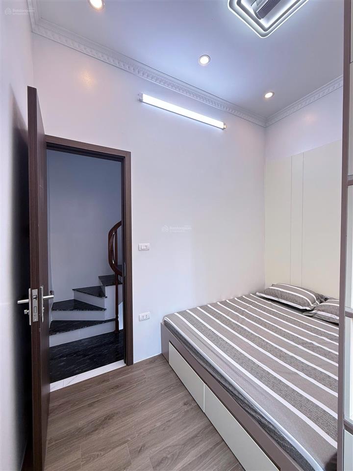 Bán căn hộ tt kim liên lô góc 3 mặt thoáng full nội thất dt 120m, giá hơn 4 ty