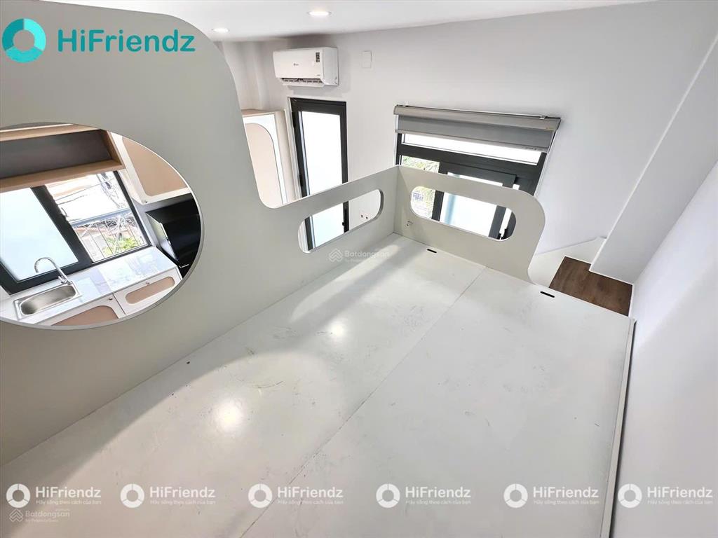 Căn hộ dịch vụ luxuxy thiết kế hiện đại ngay sát đh văn lang