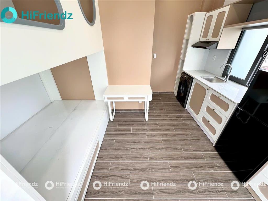 Căn hộ dịch vụ luxuxy thiết kế hiện đại ngay sát đh văn lang