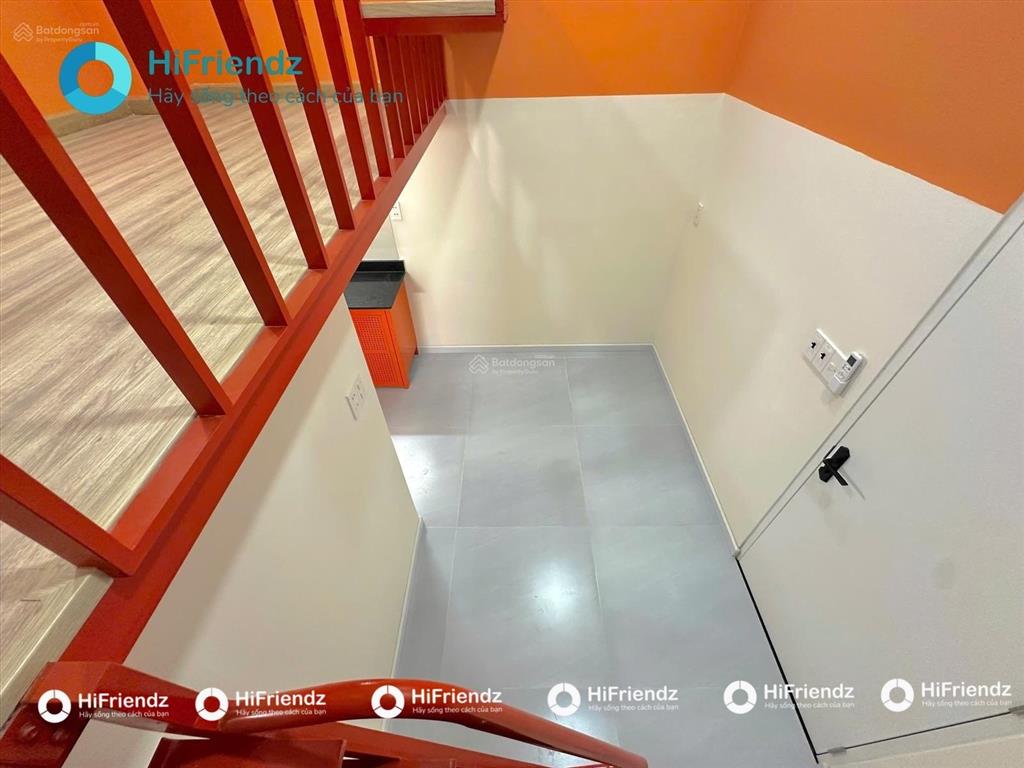 Phòng gác mới xây  3triệu7 có sẳn máy lạnh ngay gần cầu vượt nguyễn thái sơn