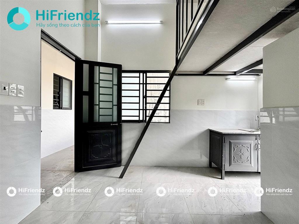 Hifriendz  duplex gác cao bancol ngay gần phan văn hớn
