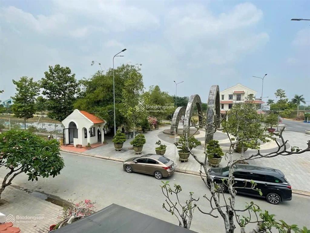 Ngộp bank bán gấp đất làng sen  75m² chỉ 1.090 tỷ