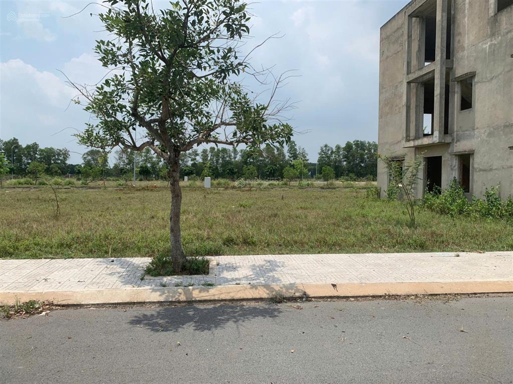 Ngộp bank bán gấp đất có sổ đỏ tại làng sen việt nam giá chỉ 880 triệu / 86m2