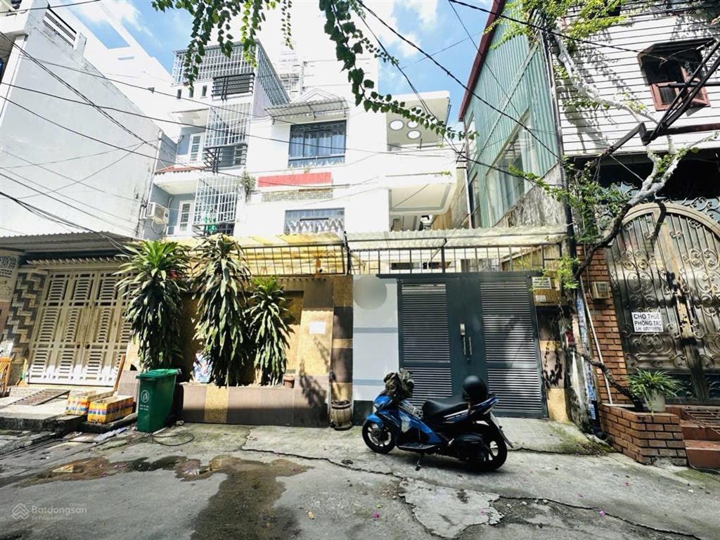 Ngay hutech  ung văn khiêm  124m2 (8x17m) 3 tầng  tiện xây mới theo ý  hẻm 8m thông