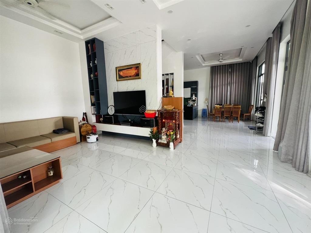 Hxh bàu cát  180m2 (10x18m) nở hậu  nhà tiện xây chdv, vp  chỉ 22.9 tỷ tl mạnh  0901 222 ***