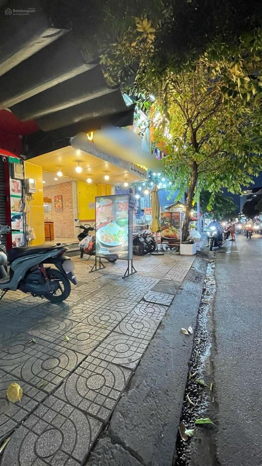 Mặt tiền xây tòa nhà "độc lập" 240m² (8x30m) a4  đoạn rất đẹp  chỉ 160tr/m2 có tl