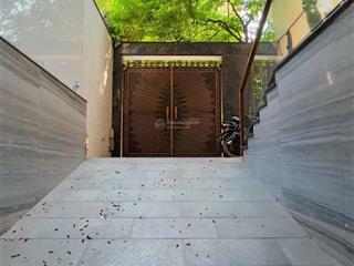 Mặt tiền ngay" hoàng việt "nhà hàng đệ nhất 126m2 ( 5.3x25m) 7 tầng  35 tỷ tl  0901 222 ***