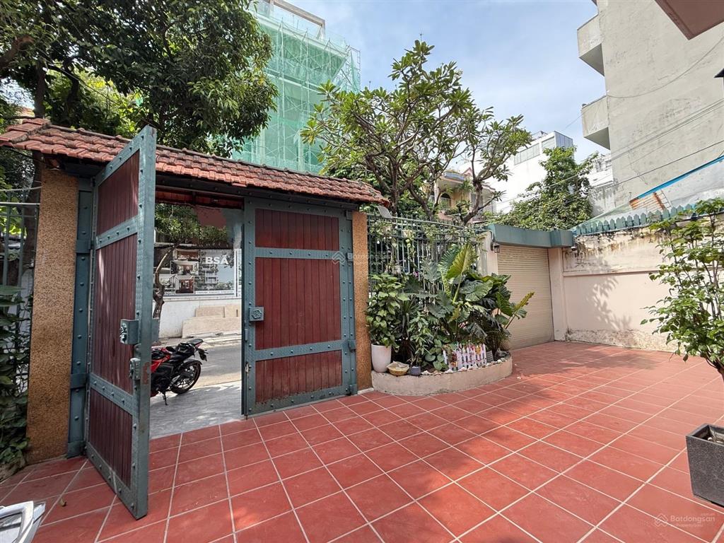 Mặt tiền + biệt thự p13 tân bình  345m2 (12/20 x 26m) 3 tầng  tiện xây toà nhà  6x tỷ tl mạnh