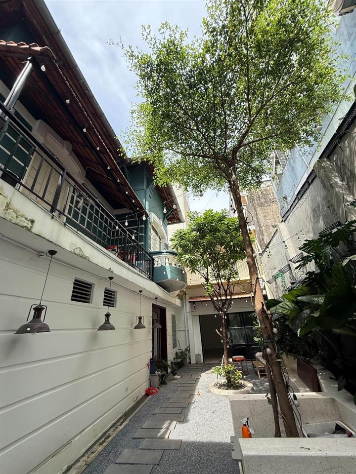 Mặt tiền + biệt thự p13 tân bình  345m2 (12/20 x 26m) 3 tầng  tiện xây toà nhà  6x tỷ tl mạnh