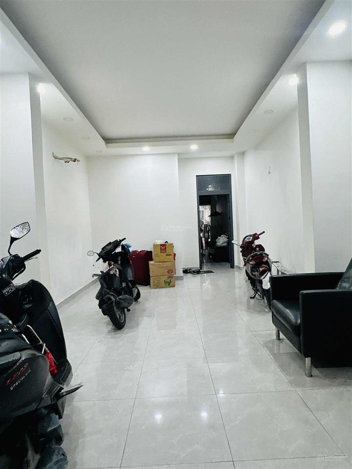 Mặt tiền nguyễn kiệm  135m2 ngang 5.5m  tiện xây mới hầm 7 tầng  chỉ 22.9 tỷ tl