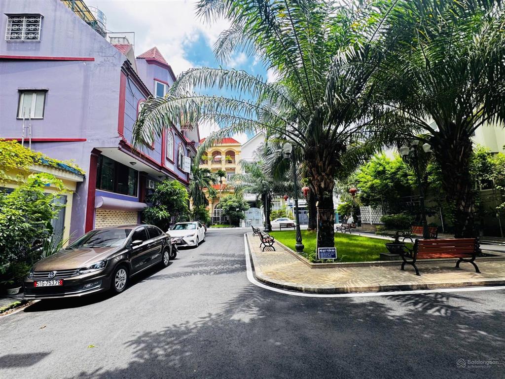Khu biệt thự hiếm " nguyễn trọng tuyển " 175m2( 8x22m ) góc 2 mặt tiền 4 tầng thang máy