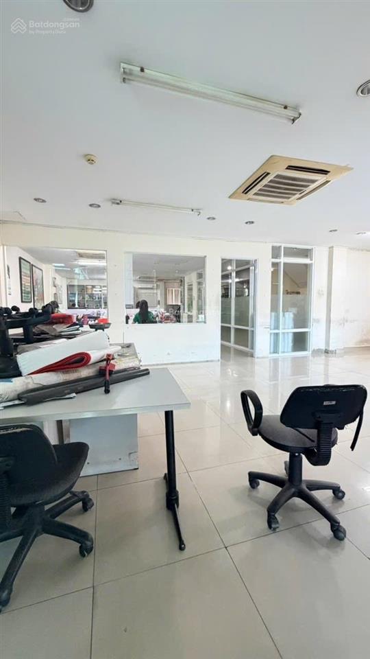 Tòa vp+mặt tiền đường đôi kdc trung sơn  200m2 (10x20m) 8 tầng  đang thuê 6000$/tháng