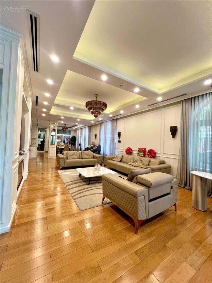 Biệt thự "nguyễn trọng tuyển" 8x22m  4 tầng  công viên  chỉ 36 tỷ   0901 222 ***