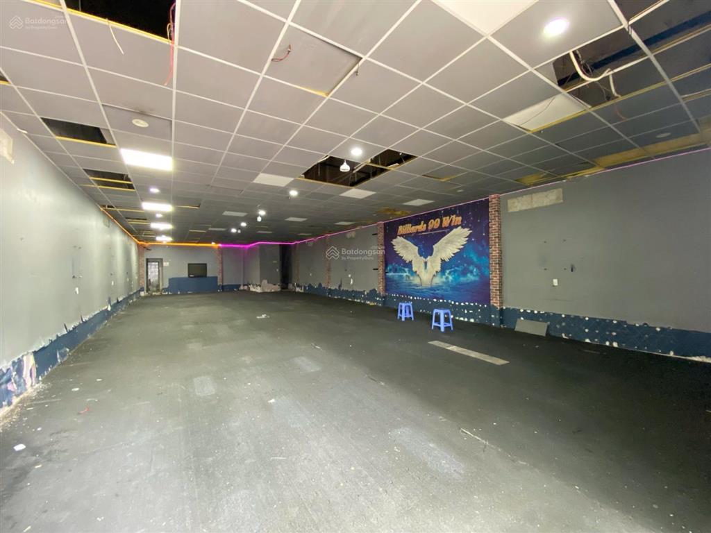 Mặt tiền lớn 885m2 ( 20x45m) " kênh tân hoá "mở nhà hàng, xưởng,khách sạn  vị trí siêu đẹp