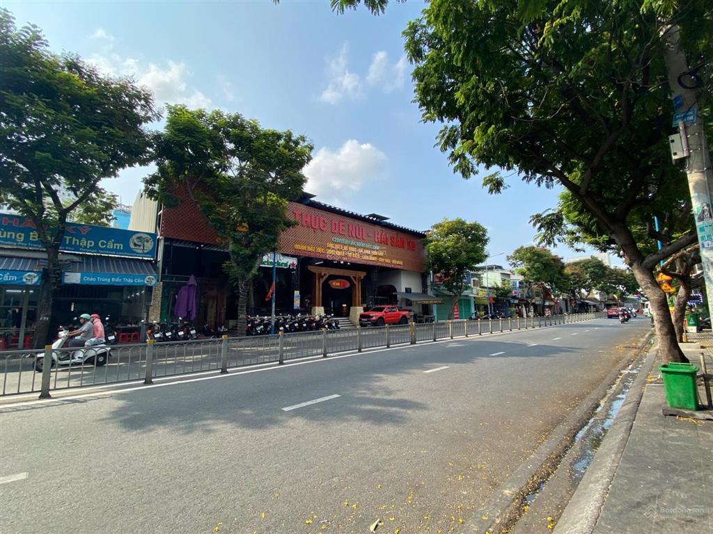 Mặt tiền lớn 885m2 ( 20x45m) " kênh tân hoá "mở nhà hàng, xưởng,khách sạn  vị trí siêu đẹp