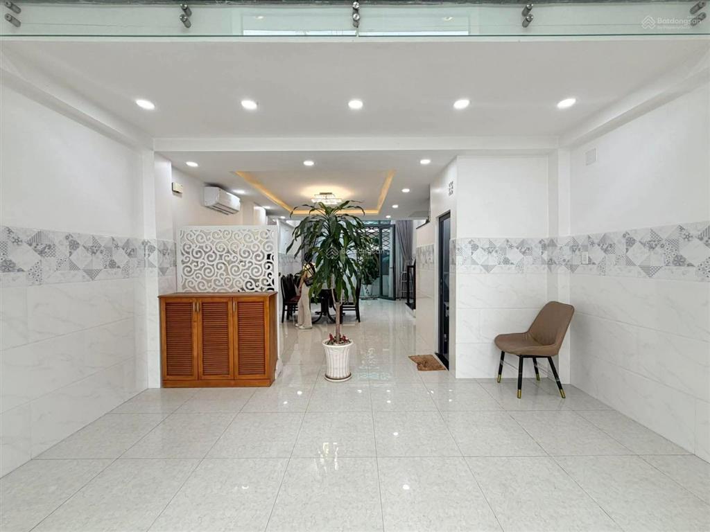 Hẻm xe hơi 6m thông đ.cmt8  khu phân lô  4x16m  4 tầng  chỉ nhỉnh 11 tỷ tl