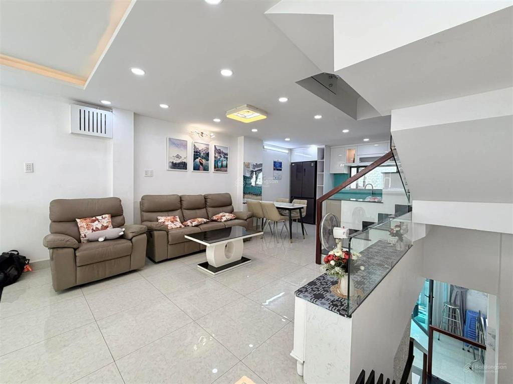 Hẻm xe hơi 6m thông đ.cmt8  khu phân lô  4x16m  4 tầng  chỉ nhỉnh 11 tỷ tl