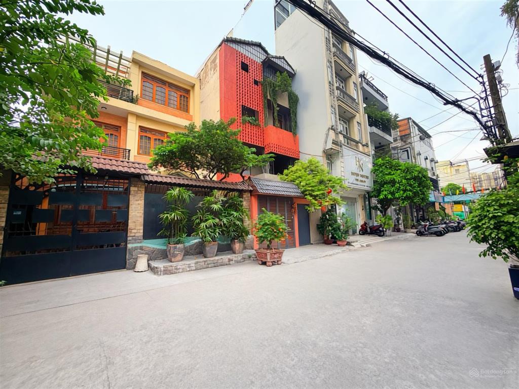 Biệt thự hẻm 8m "hoàng dư khương" q10  185m2 (8x22m) 3 tầng  một trục ra mặt tiền
