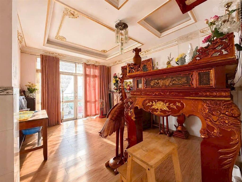 Mặt tiền kd trần hưng đạo giao luỹ bán bích  95m2 (4.5x22m) 4 tầng  đường 12m  chỉ 16 tỷ