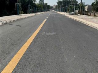 Bán đất 544m² thổ cư 300m² xã đông thạnh (nhị bình cũ) đường 5m thông giá 8. tỷ