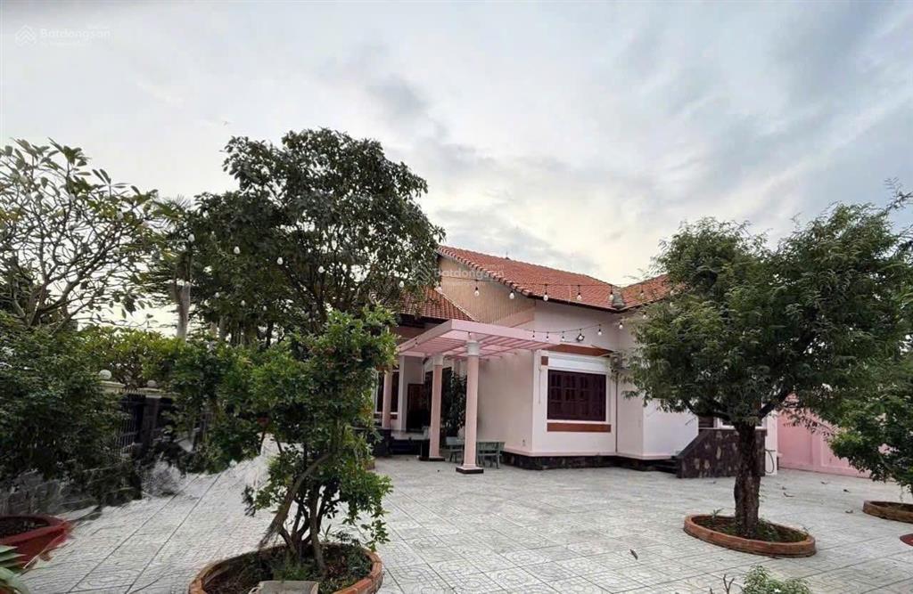 Bán biệt thự nhà vườn nhị bình (nay là đông thạnh, hóc môn) 1700m2, mt đường 12m, giá 21 tỷ có tl